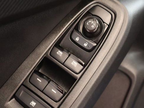 Used 2025 Subaru Crosstrek 2.5i Wilderness w/ Wilderness Package image 13