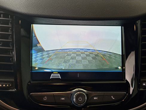 Used 2019 Chevrolet Trax LS FWD image 18