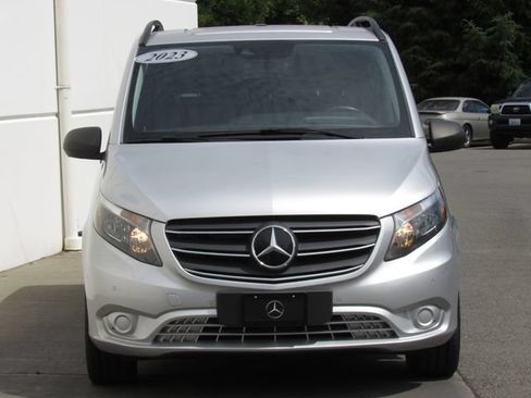 Used 2023 Mercedes-Benz Metris Passenger image 3