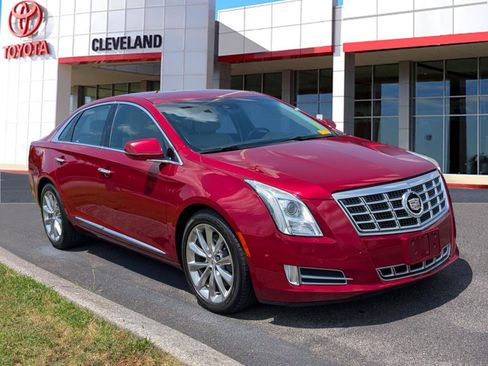 Used 2014 Cadillac XTS Luxury w/ Driver Awareness Package FWD image 2