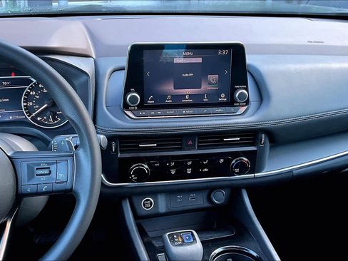 Certified 2022 Nissan Rogue S image 6