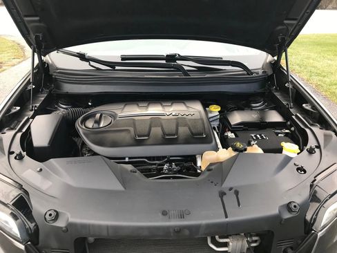 Used 2019 Jeep Cherokee Limited w/ Technology Group image 64