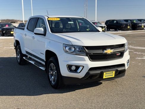Used 2018 Chevrolet Colorado Z71 image 3