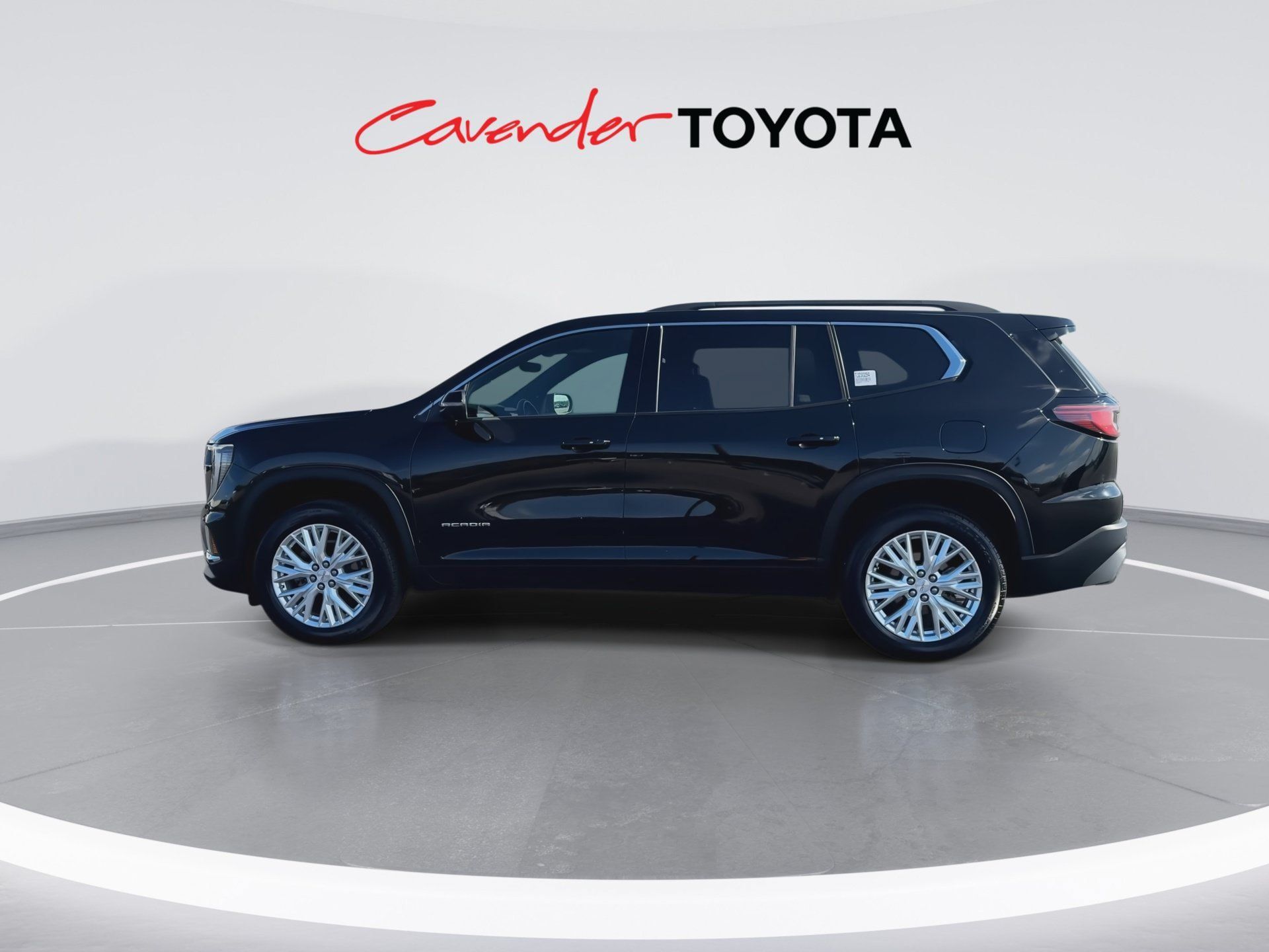 Used 2026 GMC Acadia Elevation w/ Elevation Premium Package FWD image 5