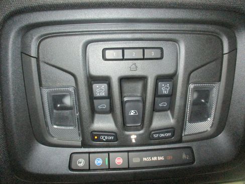 Certified 2022 GMC Sierra 1500 AT4 w/ AT4 Premium Package AWD/4WD image 36