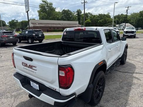Used 2024 GMC Canyon AT4 AWD/4WD image 4