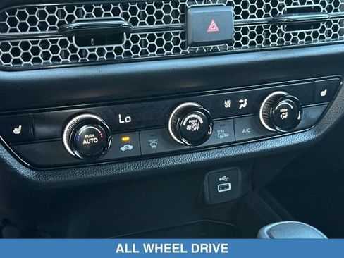 Certified 2025 Honda HR-V Sport image 23