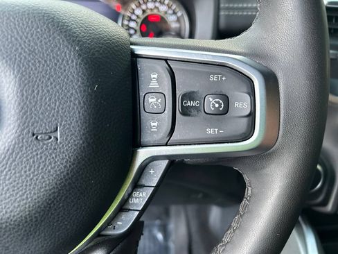 Used 2025 RAM 1500 Big Horn AWD/4WD image 18