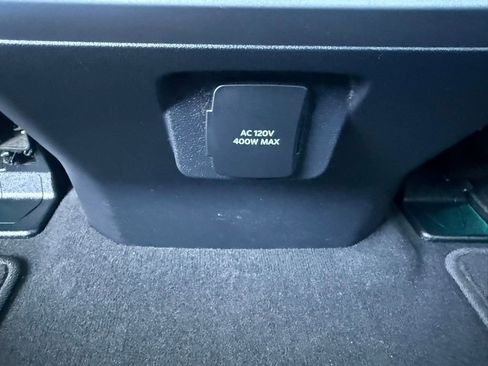 Used 2025 Ford F250 Lariat w/ FX4 Off-Road Package AWD/4WD image 56