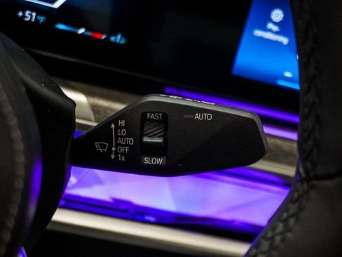 Used 2023 BMW 760i xDrive w/ Executive Package image 23