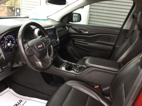 Used 2021 GMC Acadia AT4 w/ Technology Package image 10