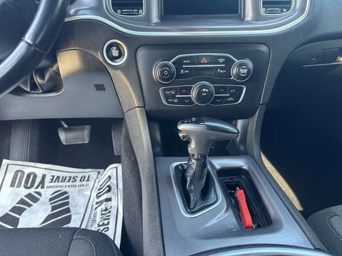 Used 2020 Dodge Charger SXT image 17