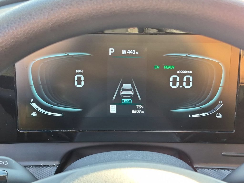 Certified 2025 Kia Sportage LX AWD/4WD image 12