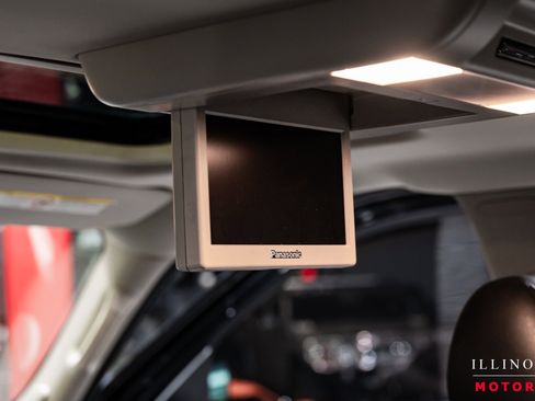 Used 2011 GMC Sierra 3500 Denali image 30