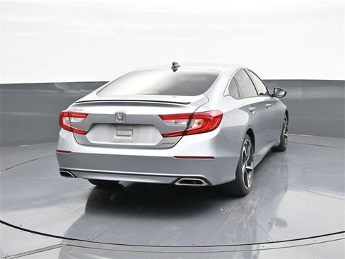 Used 2022 Honda Accord Sport image 11