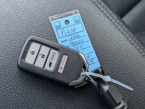Used 2016 Honda CR-V Touring image 31