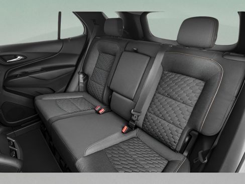 Used 2018 Chevrolet Equinox LT image 27