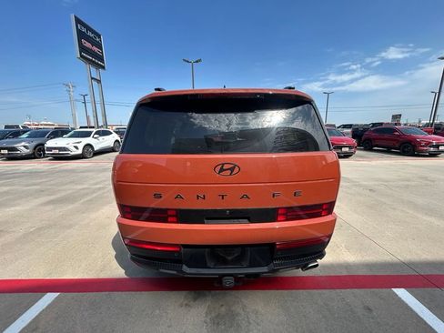 Used 2025 Hyundai Santa Fe Calligraphy w/ Tow & Go Package FWD image 3