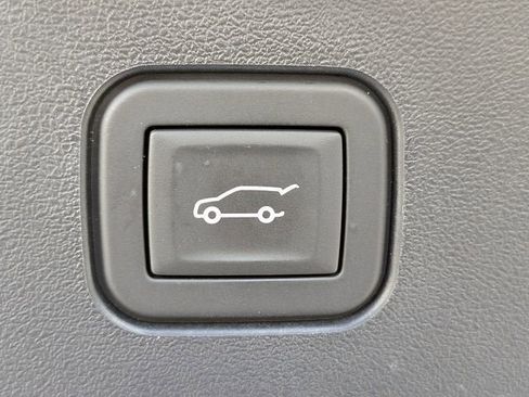 New 2026 Cadillac Vistiq Sport w/ LPO, Floor Liner Package image 13