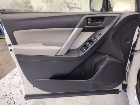 Used 2015 Subaru Forester 2.5i Premium w/ Popular Package #2 AWD/4WD image 17