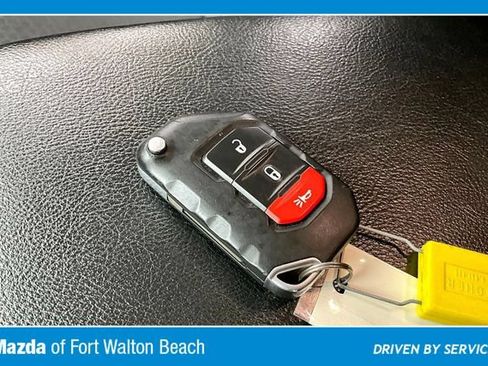 Used 2024 Jeep Wrangler Unlimited Rubicon 4xe AWD/4WD image 35