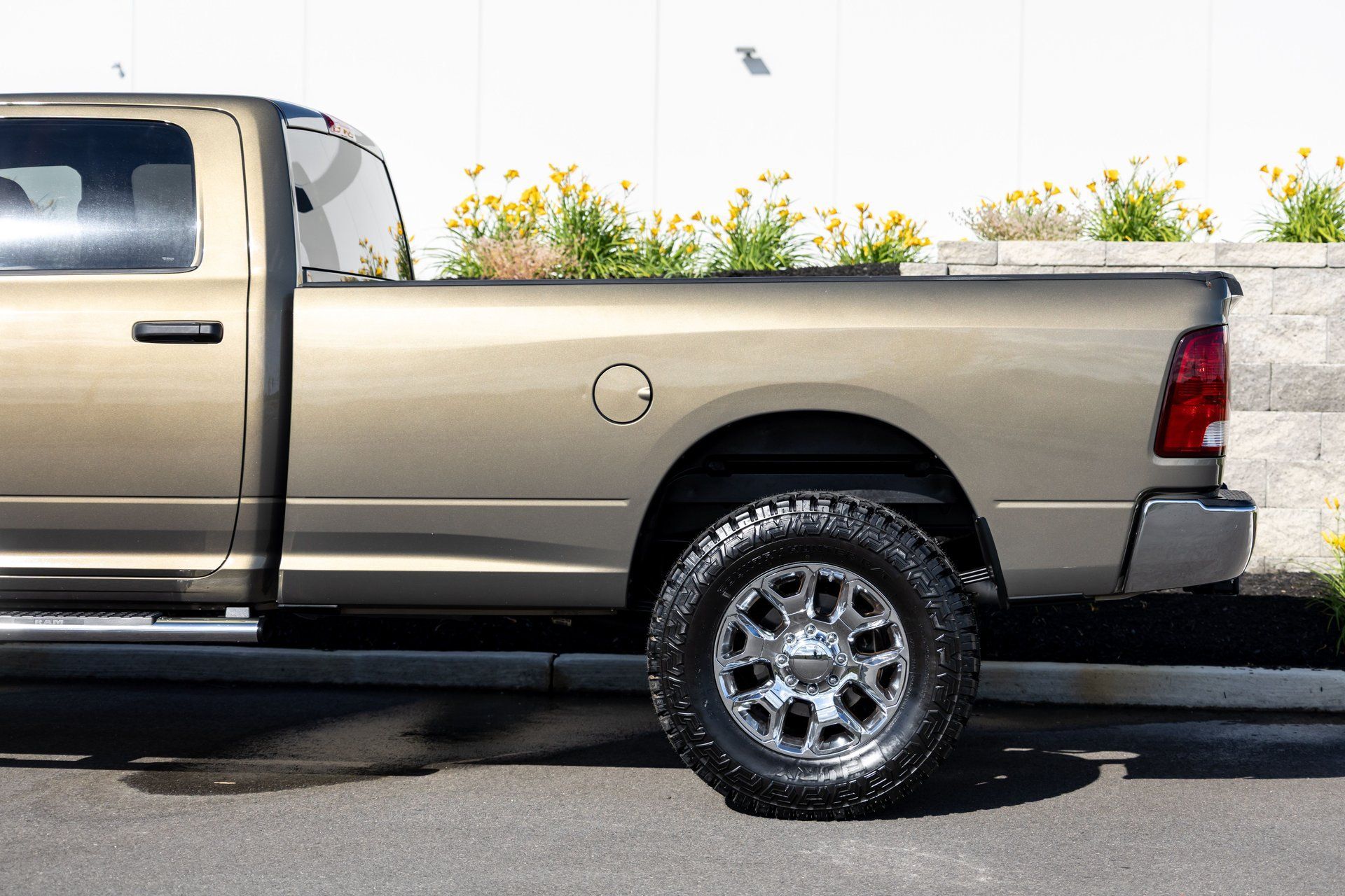 Used 2013 RAM 2500 Tradesman w/ Chrome Appearance Group AWD/4WD image 5