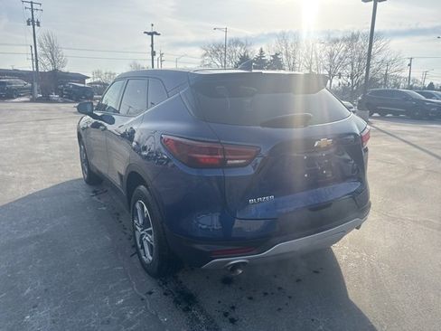 Used 2023 Chevrolet Blazer LT image 2