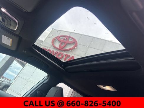 Used 2024 Toyota Corolla Cross AWD Hybrid w/ Convenience Package image 16