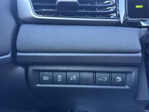 Certified 2025 Toyota Camry LE image 31