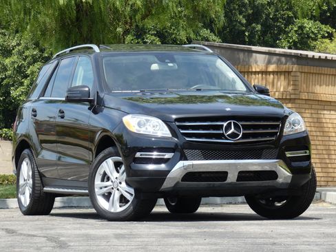 Used 2015 Mercedes-Benz ML 350 4MATIC image 3