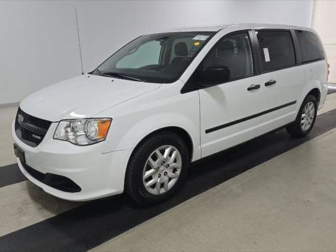 Used 2015 RAM C/V Tradesman FWD image 25