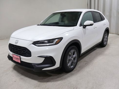 New 2026 Honda HR-V LX image 3