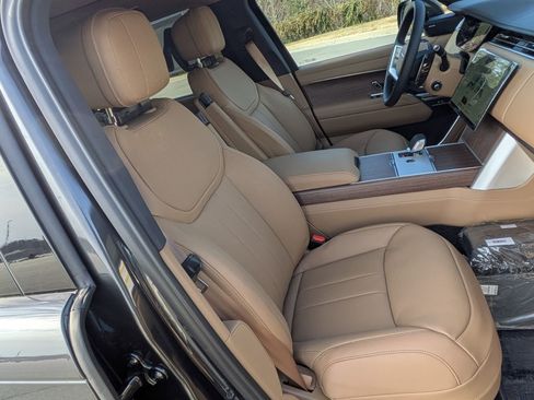 New 2026 Land Rover Range Rover Long Wheelbase SE AWD/4WD image 30