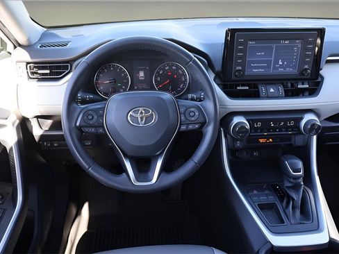 Certified 2019 Toyota RAV4 XLE Premium image 17