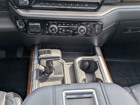 Used 2022 Chevrolet Silverado 1500 High Country w/ Z71 Off-Road Package AWD/4WD image 18