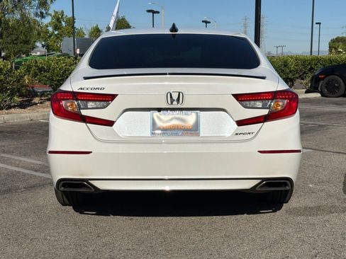 Used 2022 Honda Accord Sport image 9
