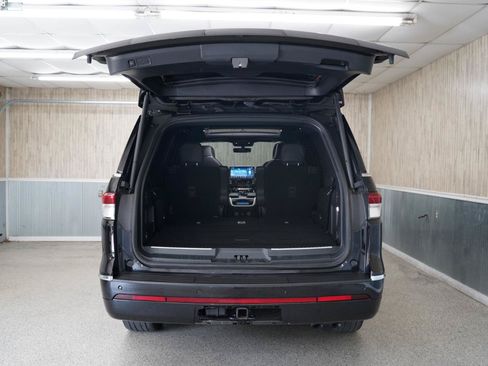 Used 2023 Lincoln Navigator Reserve AWD/4WD image 42