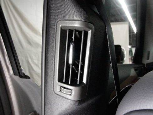 Certified 2025 Volvo XC90 B5 Plus w/ Protection Package Premier AWD/4WD image 14