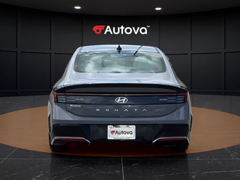 Used 2025 Hyundai Sonata SEL FWD image 4
