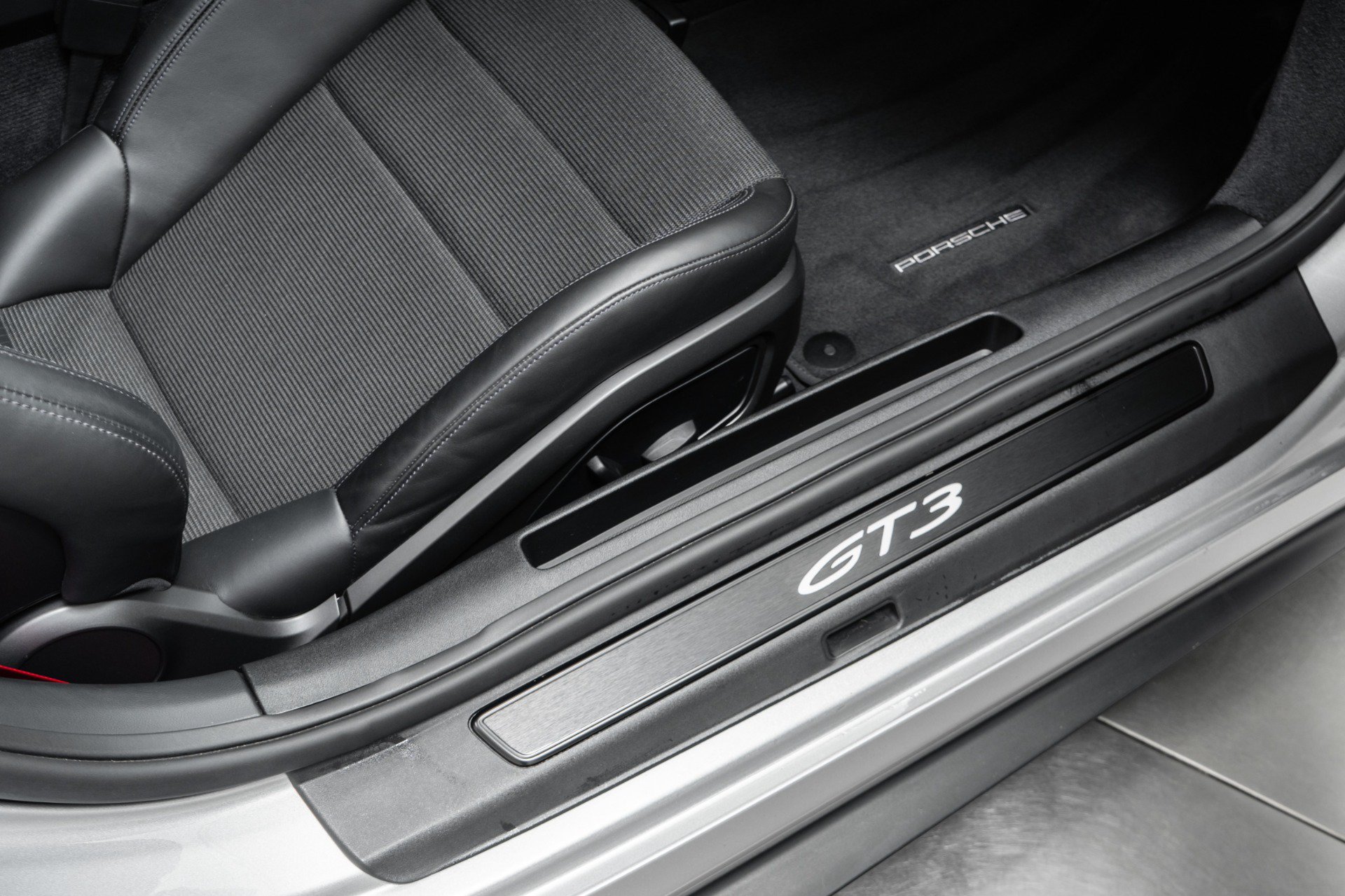 Used 2022 Porsche 911 GT3 RWD image 28