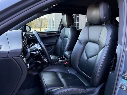 Used 2017 Porsche Macan S image 35