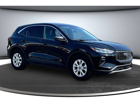 Used 2023 Ford Escape Active AWD/4WD image 13