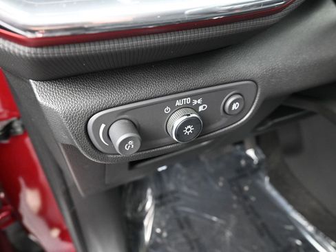 Used 2021 Chevrolet TrailBlazer RS w/ Sun and Liftgate Package image 26