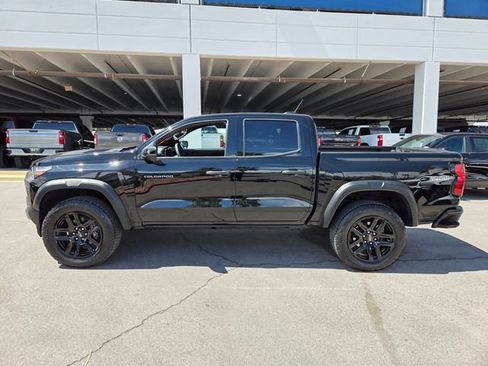 Certified 2024 Chevrolet Colorado Trail Boss w/ Technology Package image 3