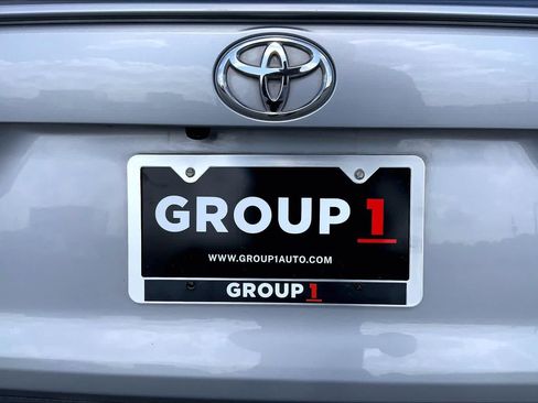 Used 2019 Toyota RAV4 LE FWD image 10