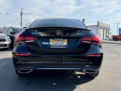 Used 2019 Mercedes-Benz A 220 4MATIC w/ Driver Assistance Package image 4