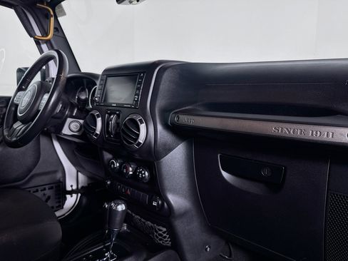 Used 2017 Jeep Wrangler Unlimited Sport image 26