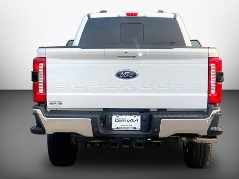 Used 2026 Ford F250 Lariat w/ Lariat Premium Package AWD/4WD image 6