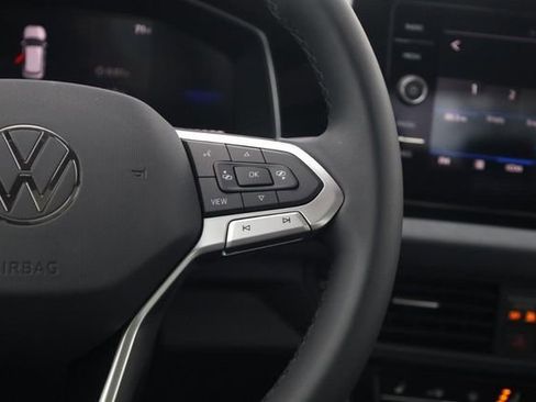 New 2026 Volkswagen Jetta SE image 8