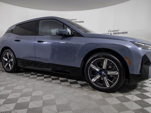 Used 2023 BMW iX xDrive50 w/ Sport Package image 3